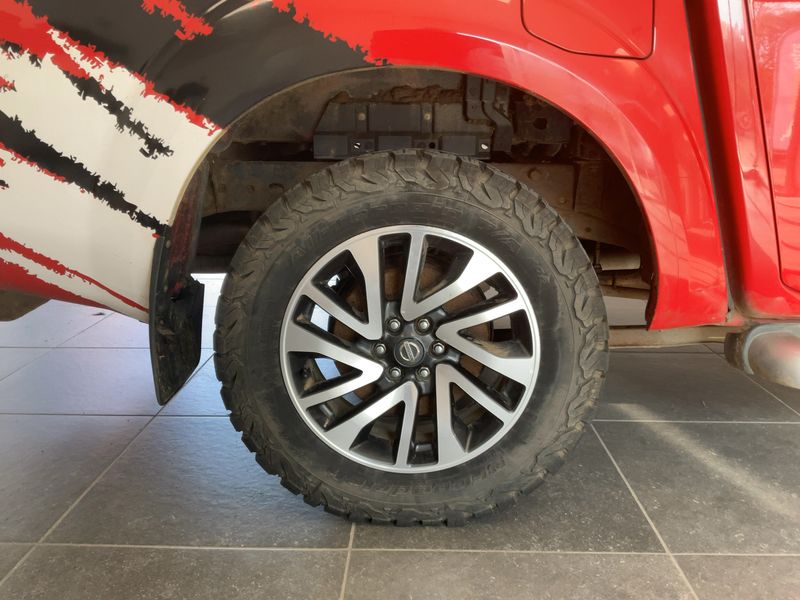 Nissan Navara NP-300 2.3 dCi Premium Edition Double Cab 4x4 2016 – снимка 9
