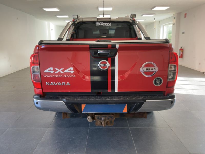Nissan Navara NP-300 2.3 dCi Premium Edition Double Cab 4x4 2016 – снимка 7