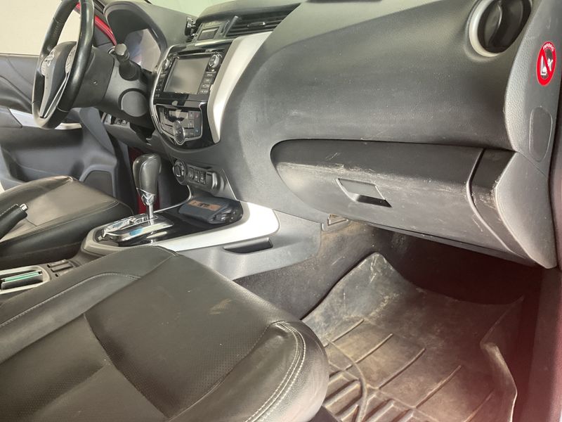 Nissan Navara NP-300 2.3 dCi Premium Edition Double Cab 4x4 2016 – снимка 25
