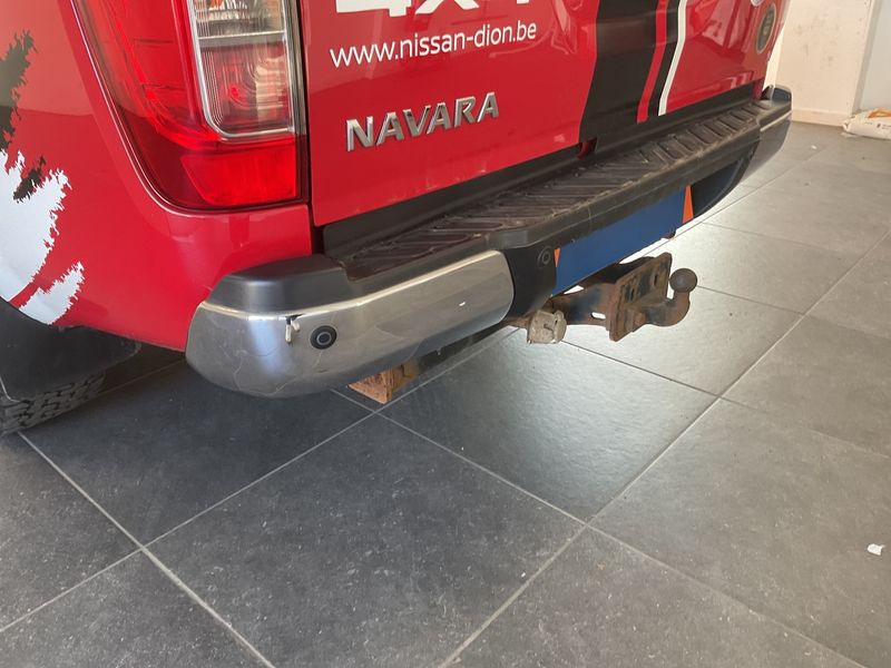 Nissan Navara NP-300 2.3 dCi Premium Edition Double Cab 4x4 2016 – снимка 33