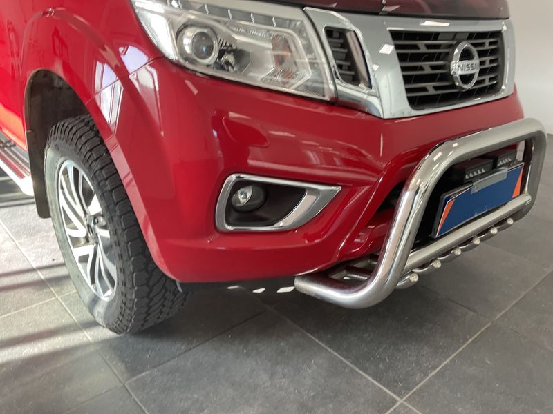 Nissan Navara NP-300 2.3 dCi Premium Edition Double Cab 4x4 2016 – снимка 36