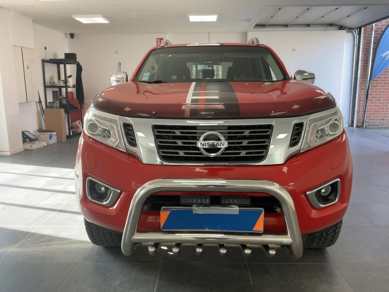 Nissan Navara NP-300 2.3 dCi Premium Edition Double Cab 4x4 2016 – снимка 14