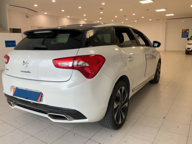Citroen DS5 2.0 Blue-HDi SportChic 2015 – снимка 8