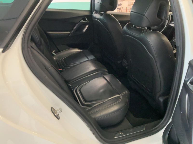 Citroen DS5 2.0 Blue-HDi SportChic 2015 – снимка 19