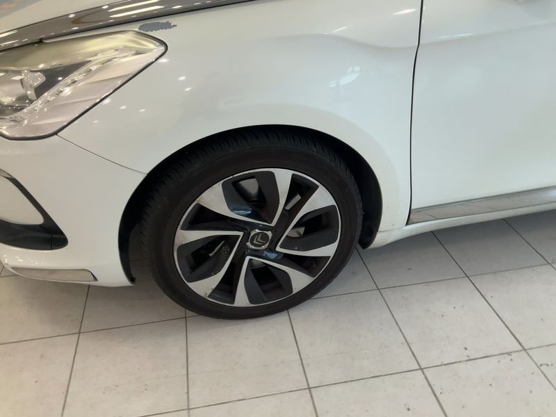Citroen DS5 2.0 Blue-HDi SportChic 2015 – снимка 3