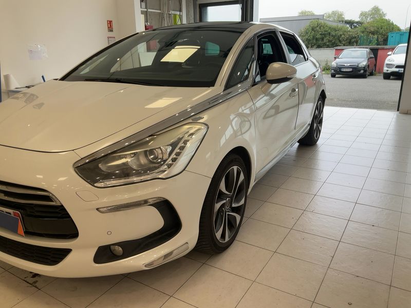 Citroen DS5 2.0 Blue-HDi SportChic 2015 – снимка 2