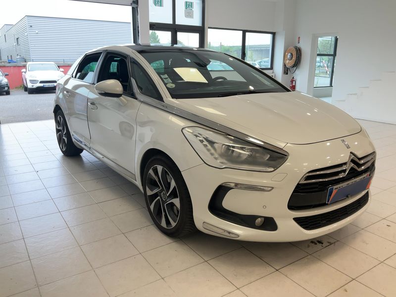 Citroen DS5 2.0 Blue-HDi SportChic 2015 – снимка 12
