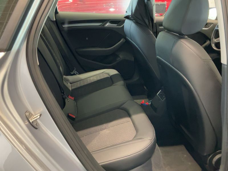 Audi A3 Sportback 1.2 TFSI Ambiente 2014 – снимка 20