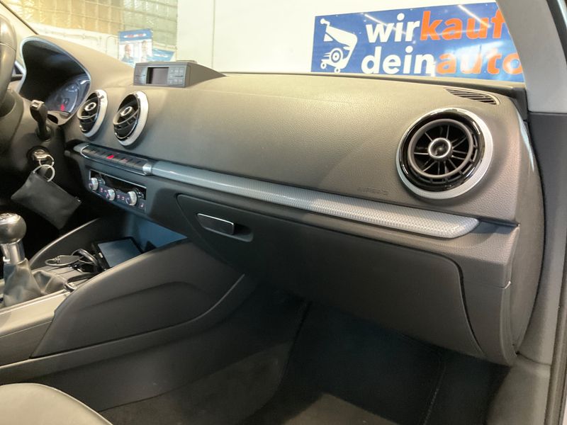 Audi A3 Sportback 1.2 TFSI Ambiente 2014 – снимка 28