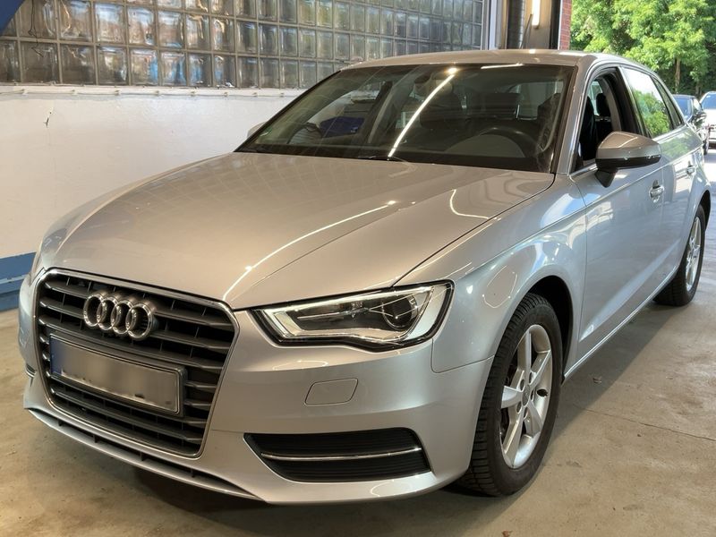 Audi A3 Sportback 1.2 TFSI Ambiente 2014 – снимка 1