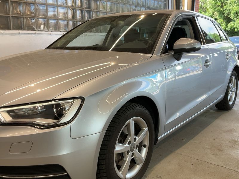 Audi A3 Sportback 1.2 TFSI Ambiente 2014 – снимка 2