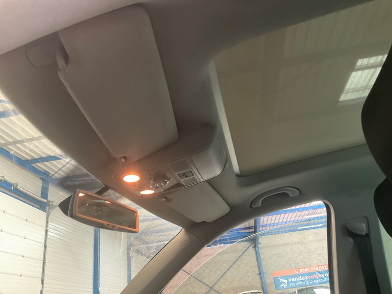 Volkswagen Tiguan 2.0 TDI Cup 4Motion BlueMotion Tech 2014 – снимка 25