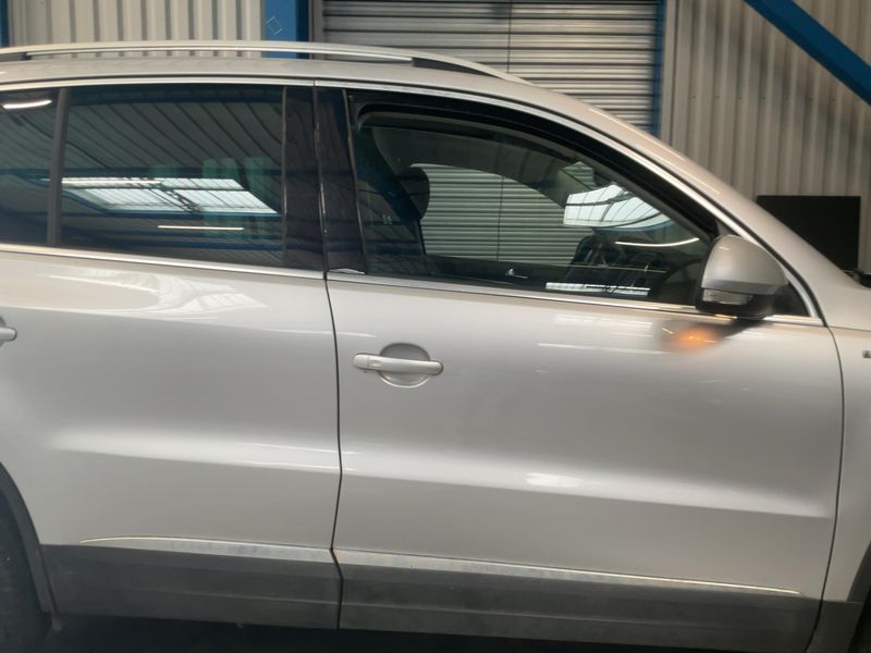Volkswagen Tiguan 2.0 TDI Cup 4Motion BlueMotion Tech 2014 – снимка 10