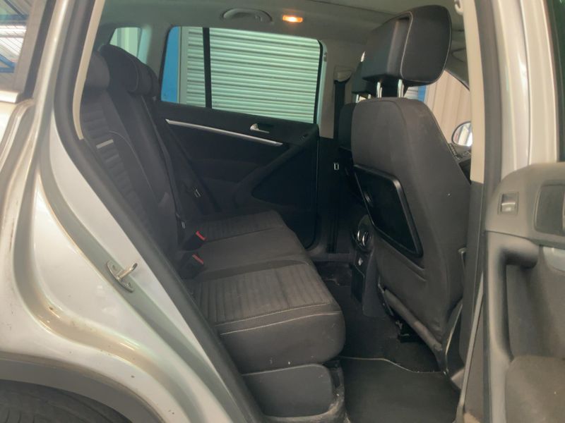 Volkswagen Tiguan 2.0 TDI Cup 4Motion BlueMotion Tech 2014 – снимка 19