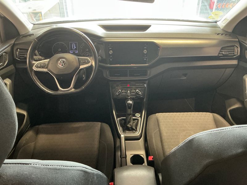 Volkswagen T-Cross 1.6 TDI Style 2020 – снимка 17