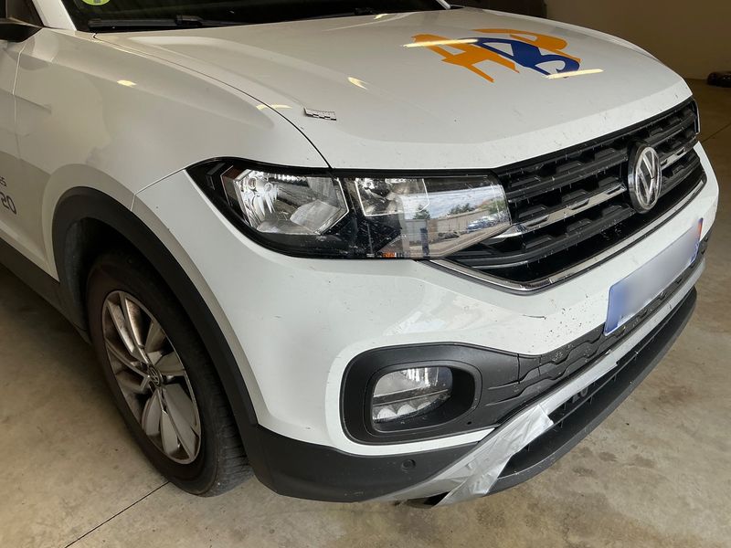Volkswagen T-Cross 1.6 TDI Style 2020 – снимка 24