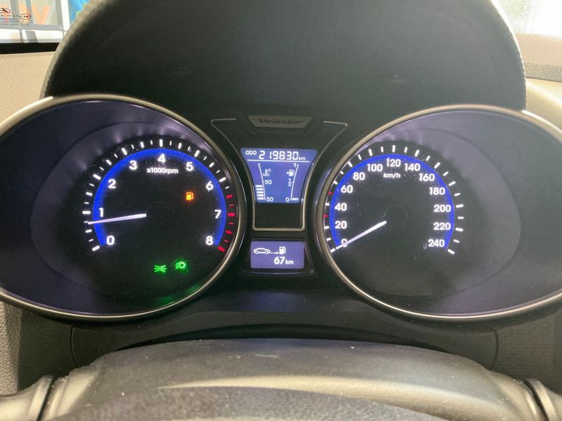 Hyundai Veloster 1.6 Turbo 2012 – снимка 18