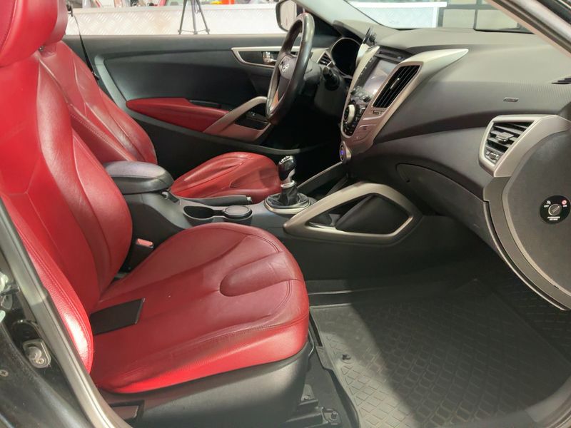 Hyundai Veloster 1.6 Turbo 2012 – снимка 16