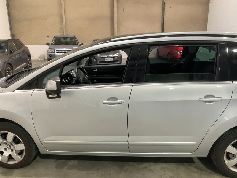 Peugeot 5008 1.6 HDi Allure 2014 – снимка 4