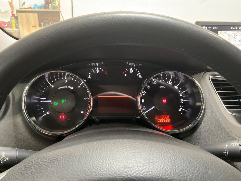 Peugeot 5008 1.6 HDi Allure 2014 – снимка 18