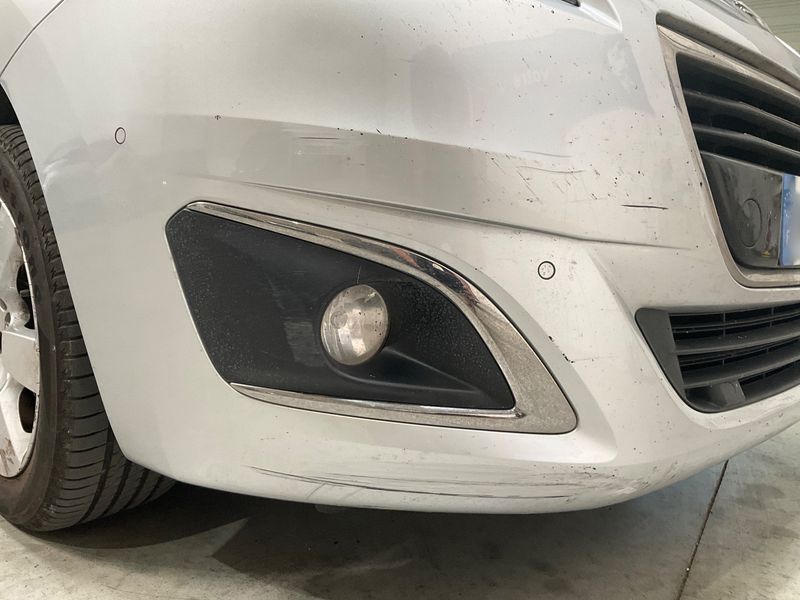 Peugeot 5008 1.6 HDi Allure 2014 – снимка 42