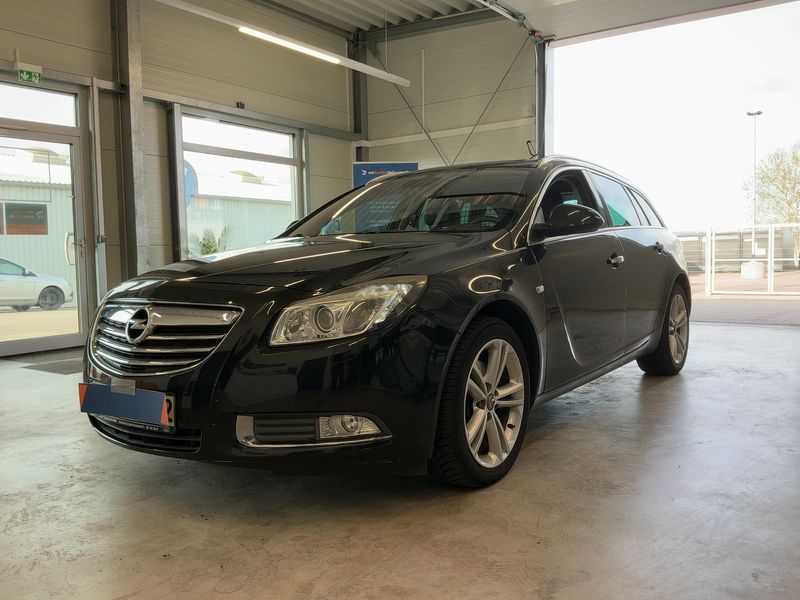 Opel Insignia Sports Tourer 2.0 CDTI Cosmo 2012 – снимка 1