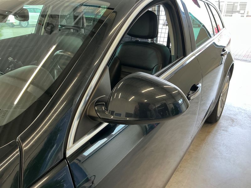 Opel Insignia Sports Tourer 2.0 CDTI Cosmo 2012 – снимка 26