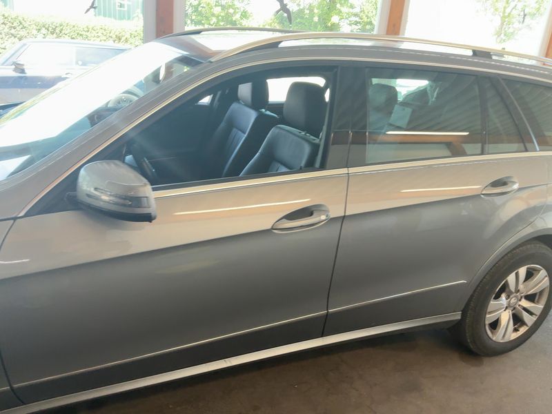 Mercedes-Benz E-Klasse E 250 CDI T BlueEfficiency Elegance 2011 – снимка 4