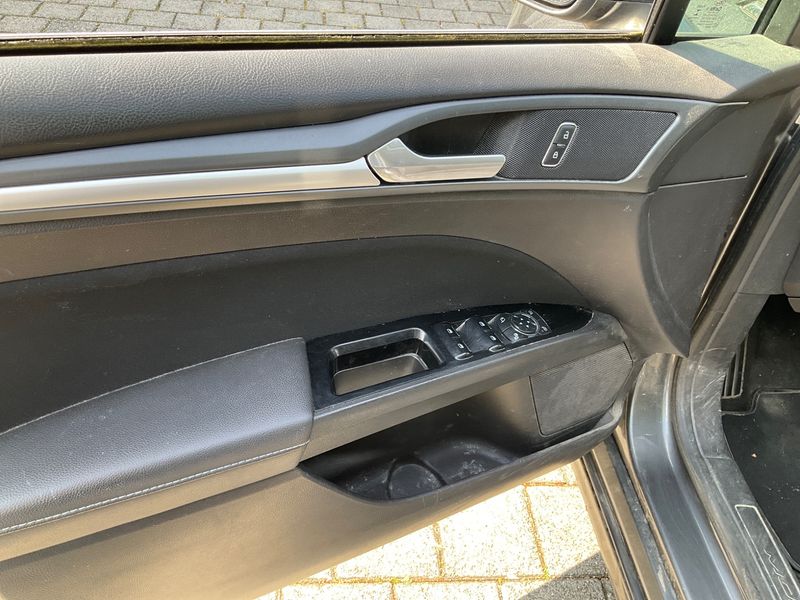 Ford Mondeo 1.5 EcoBoost Business Edition 2016 – снимка 32