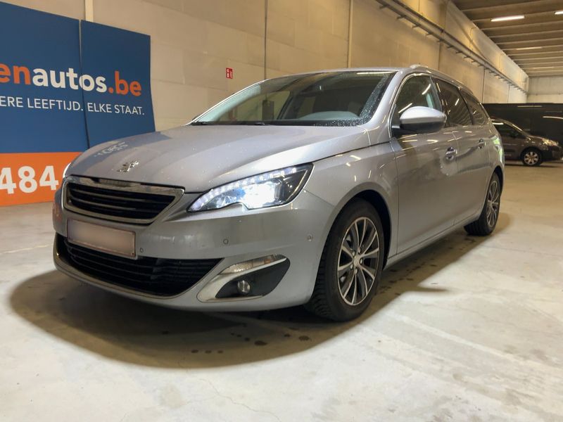 Peugeot 308 1.6 Blue-HDi Active 2017 – снимка 2