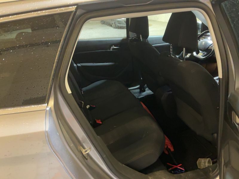 Peugeot 308 1.6 Blue-HDi Active 2017 – снимка 19