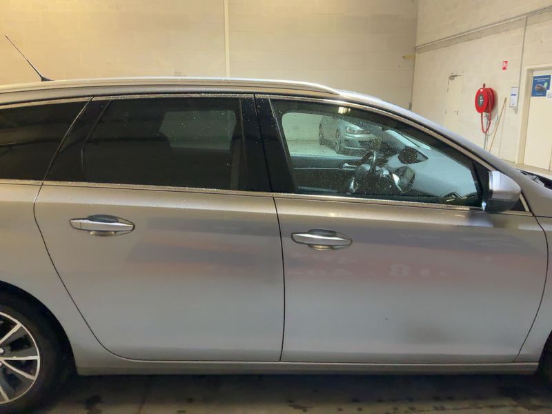 Peugeot 308 1.6 Blue-HDi Active 2017 – снимка 10