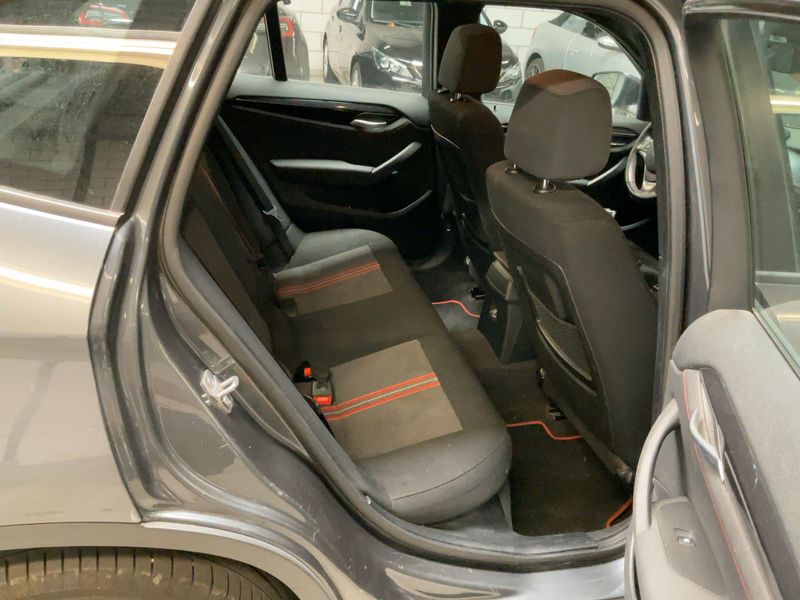 BMW X1 sDrive 20i 2012 – снимка 19