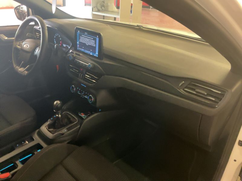 Ford Focus 1.0 EcoBoost ST-Line 2020 – снимка 17