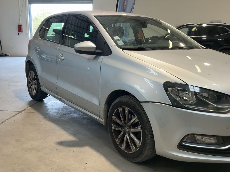 Volkswagen Polo 1.4 TDI Comfortline BlueMotion Tech 2015 – снимка 12