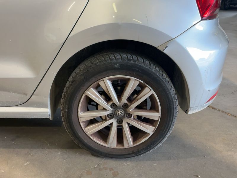 Volkswagen Polo 1.4 TDI Comfortline BlueMotion Tech 2015 – снимка 5