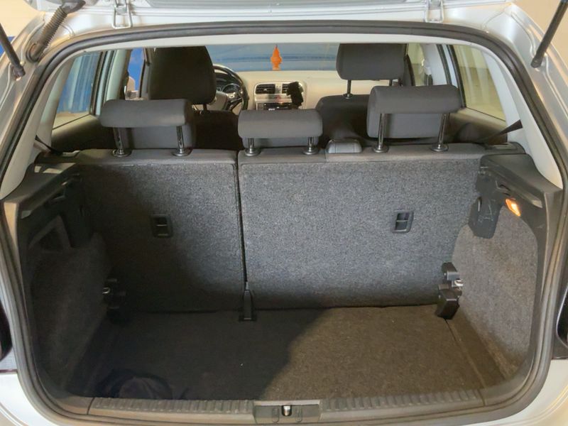 Volkswagen Polo 1.4 TDI Comfortline BlueMotion Tech 2015 – снимка 15