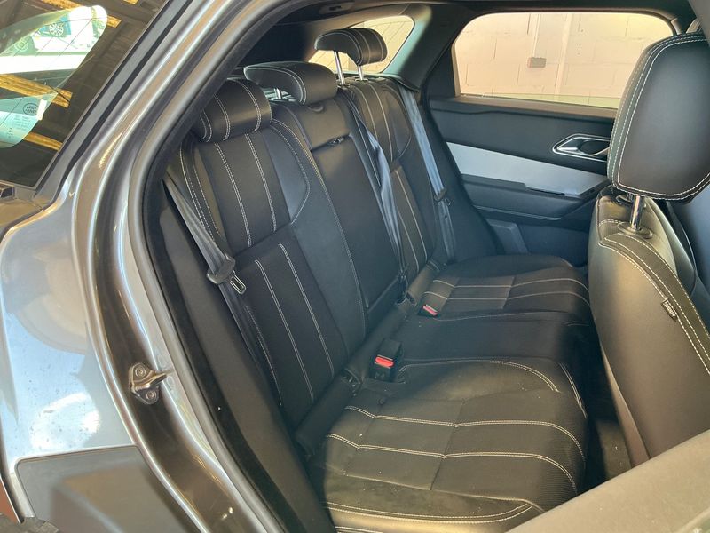Land Rover Range Rover Velar 2.0 Diesel S R-Dynamic 2019 – снимка 19