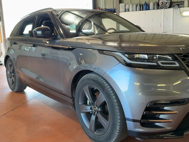 Land Rover Range Rover Velar 2.0 Diesel S R-Dynamic 2019 – снимка 12
