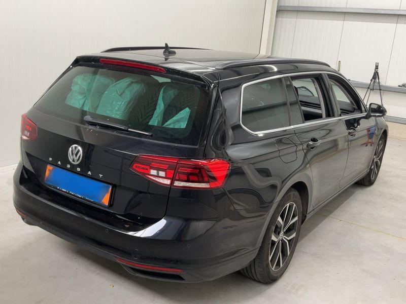 Volkswagen Passat 2.0 TDI Business 2019 – снимка 8