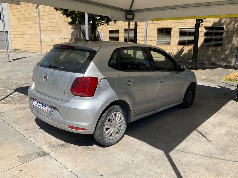 Volkswagen Polo 1.4 TDI Comfortline BlueMotion Tech 2015 – снимка 2