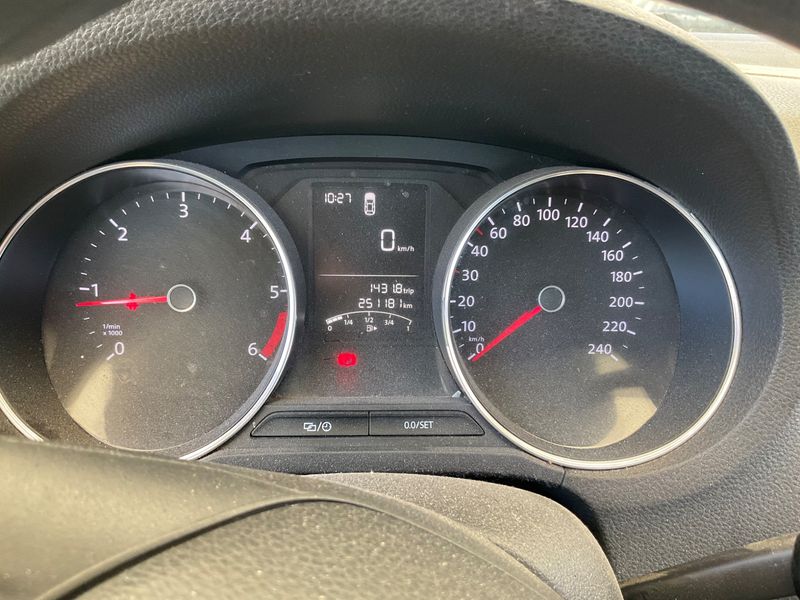 Volkswagen Polo 1.4 TDI Comfortline BlueMotion Tech 2015 – снимка 4