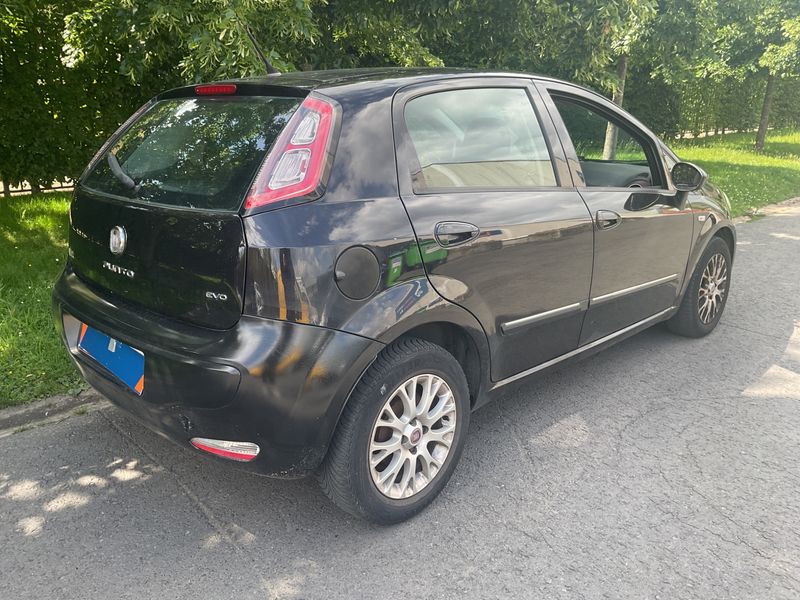 Fiat Punto Evo 1.3 JTD Dynamic 2011 – снимка 2