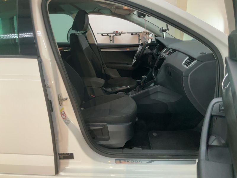 Skoda Octavia 2.0 TDI Soleil 2020 – снимка 16
