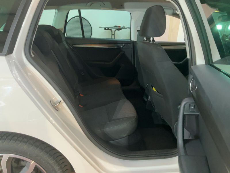 Skoda Octavia 2.0 TDI Soleil 2020 – снимка 19