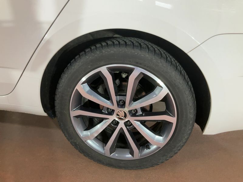Skoda Octavia 2.0 TDI Soleil 2020 – снимка 5