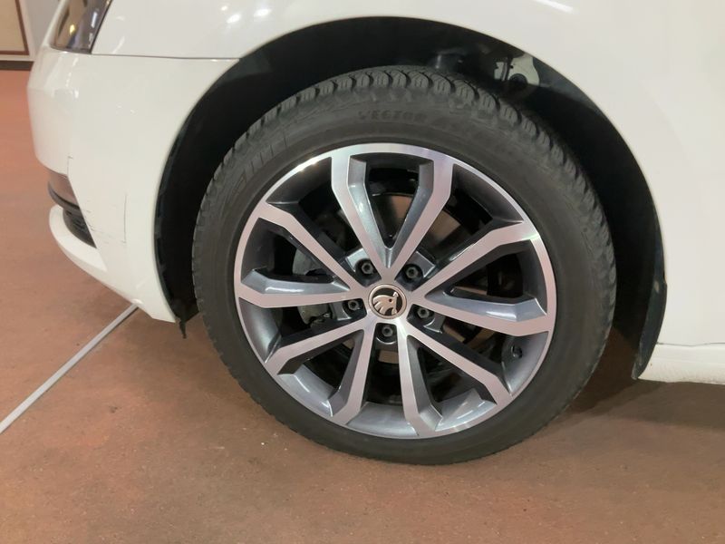Skoda Octavia 2.0 TDI Soleil 2020 – снимка 3