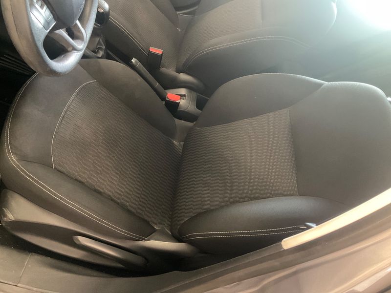 Peugeot 208 1.5 Blue-HDi Active 2019 – снимка 25