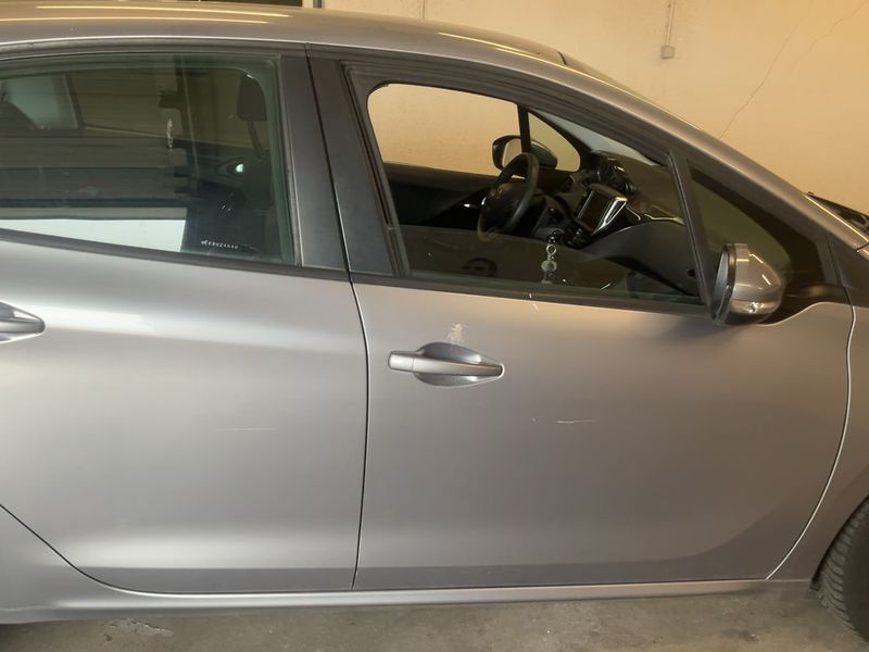 Peugeot 208 1.5 Blue-HDi Active 2019 – снимка 10