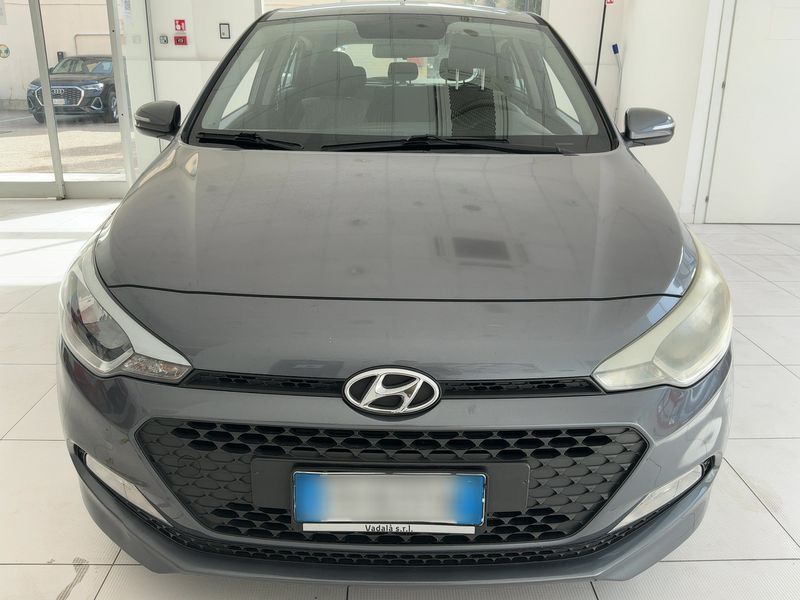 Hyundai i20 1.1 CRDi Classic 2015 – снимка 9